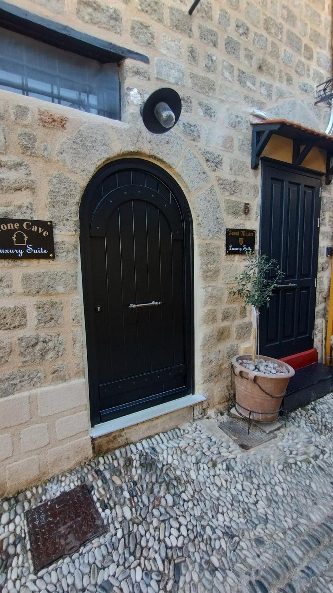 Stone Cave Suite Rhodes City Εξωτερικό φωτογραφία
