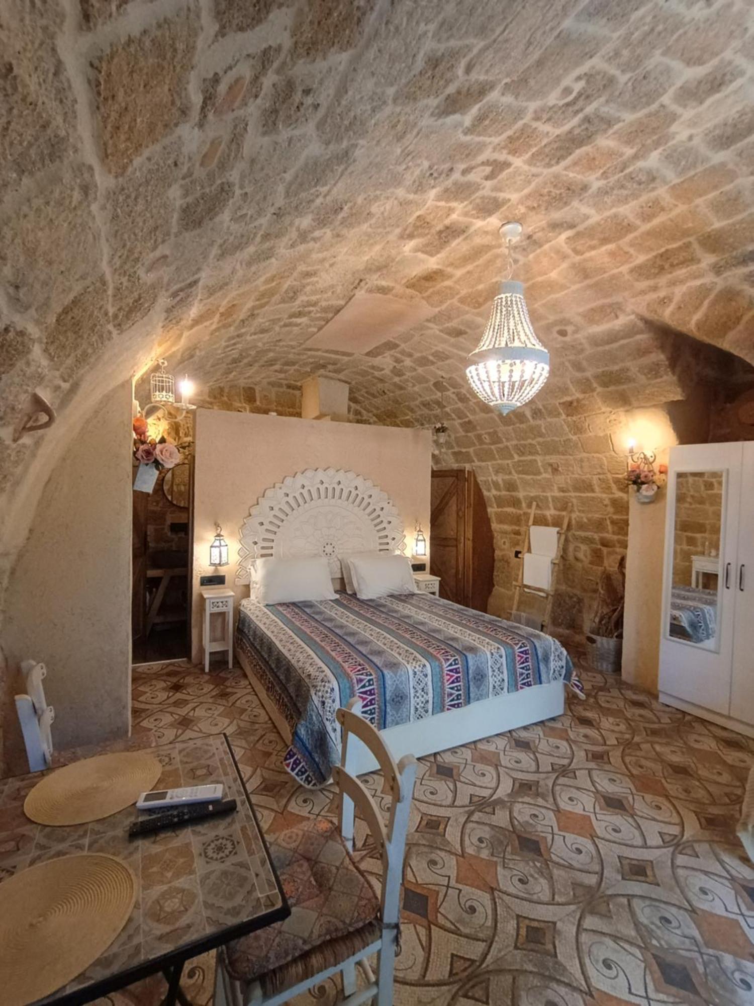 Stone Cave Suite Rhodes City Εξωτερικό φωτογραφία